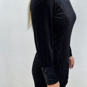 NWT Oat New York Women’s Black Velvet Dress In Size M